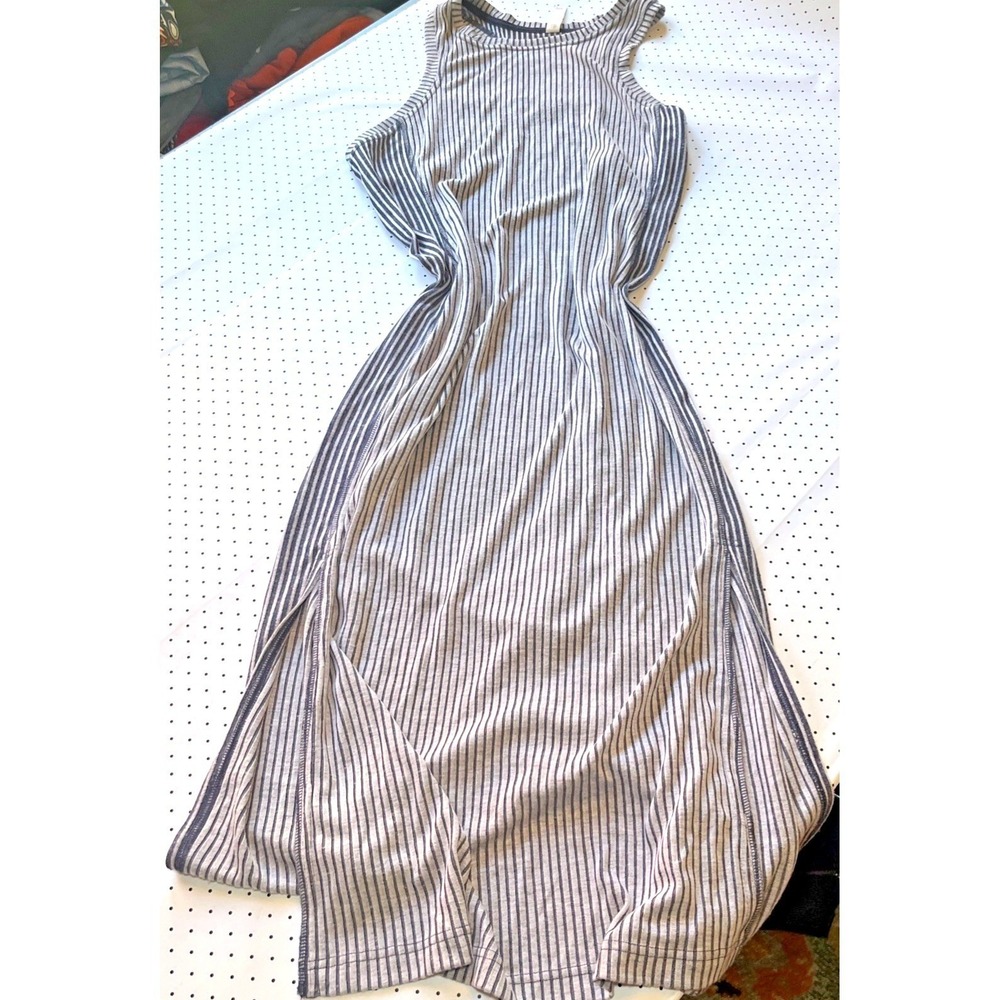Striped Sleeveless Maxi Dress - Gray/White